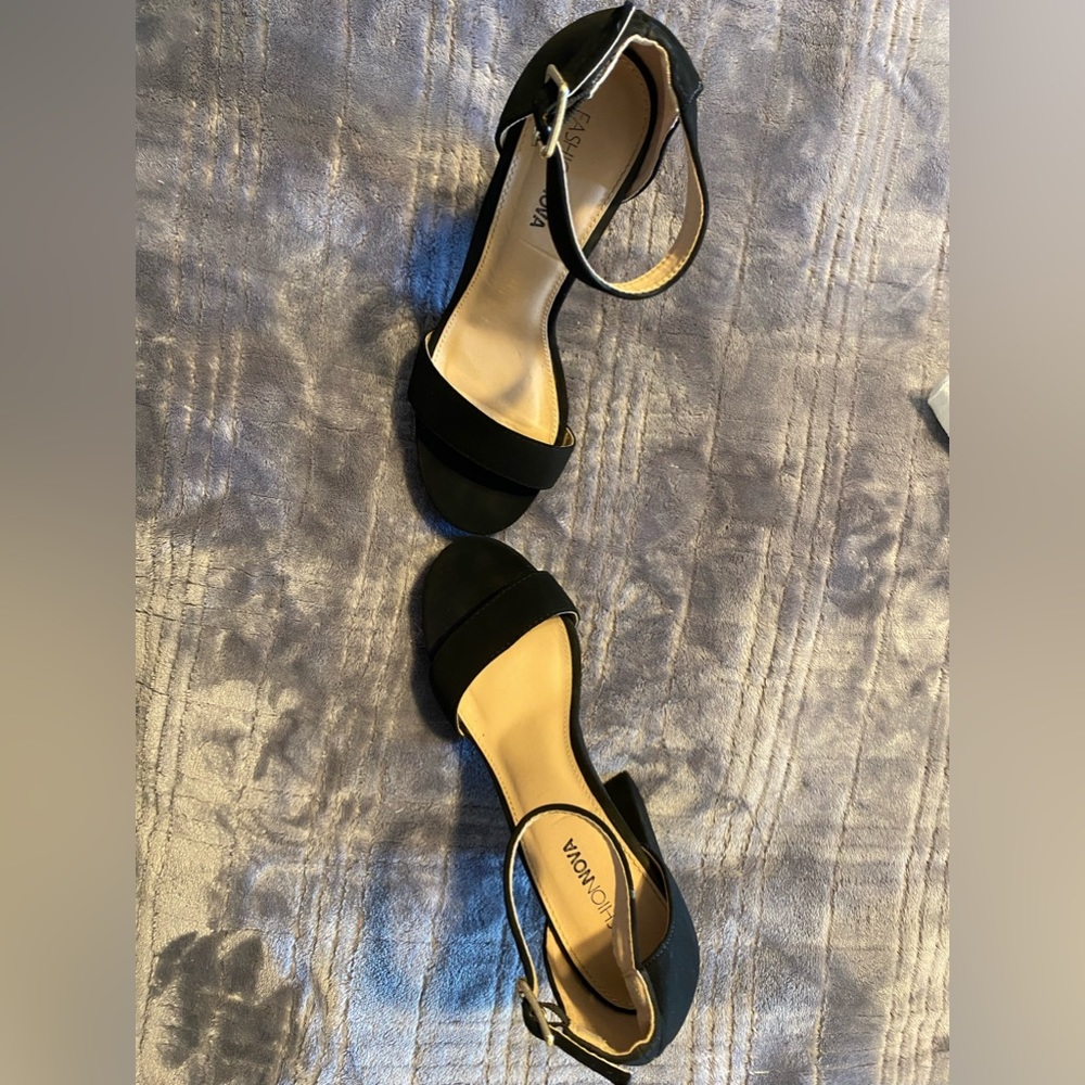 Fashion Nova Women’s Stiletto - Picture 5 of 11